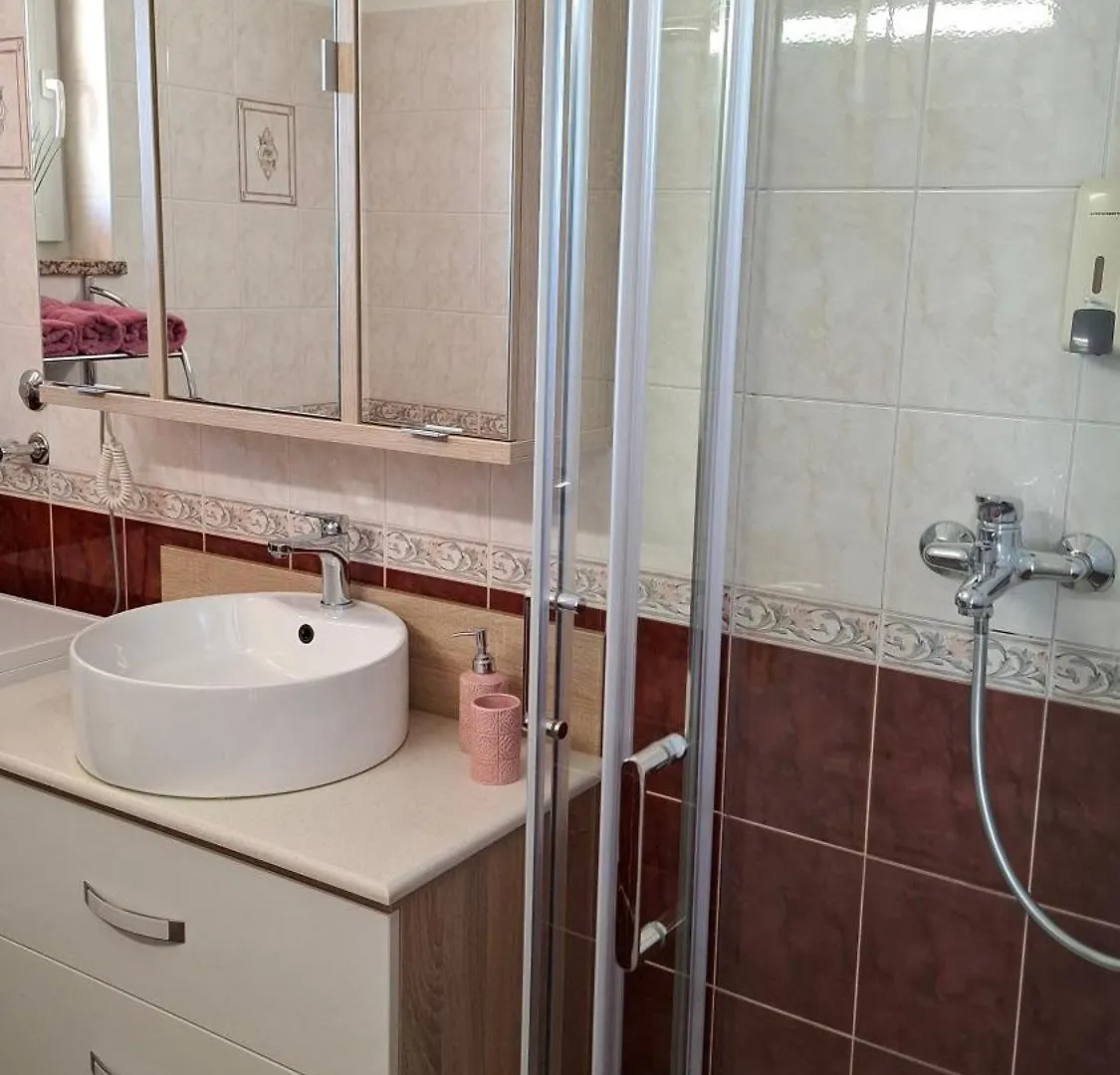 Apartments Kimm'S Hideaway Пореч 0*,