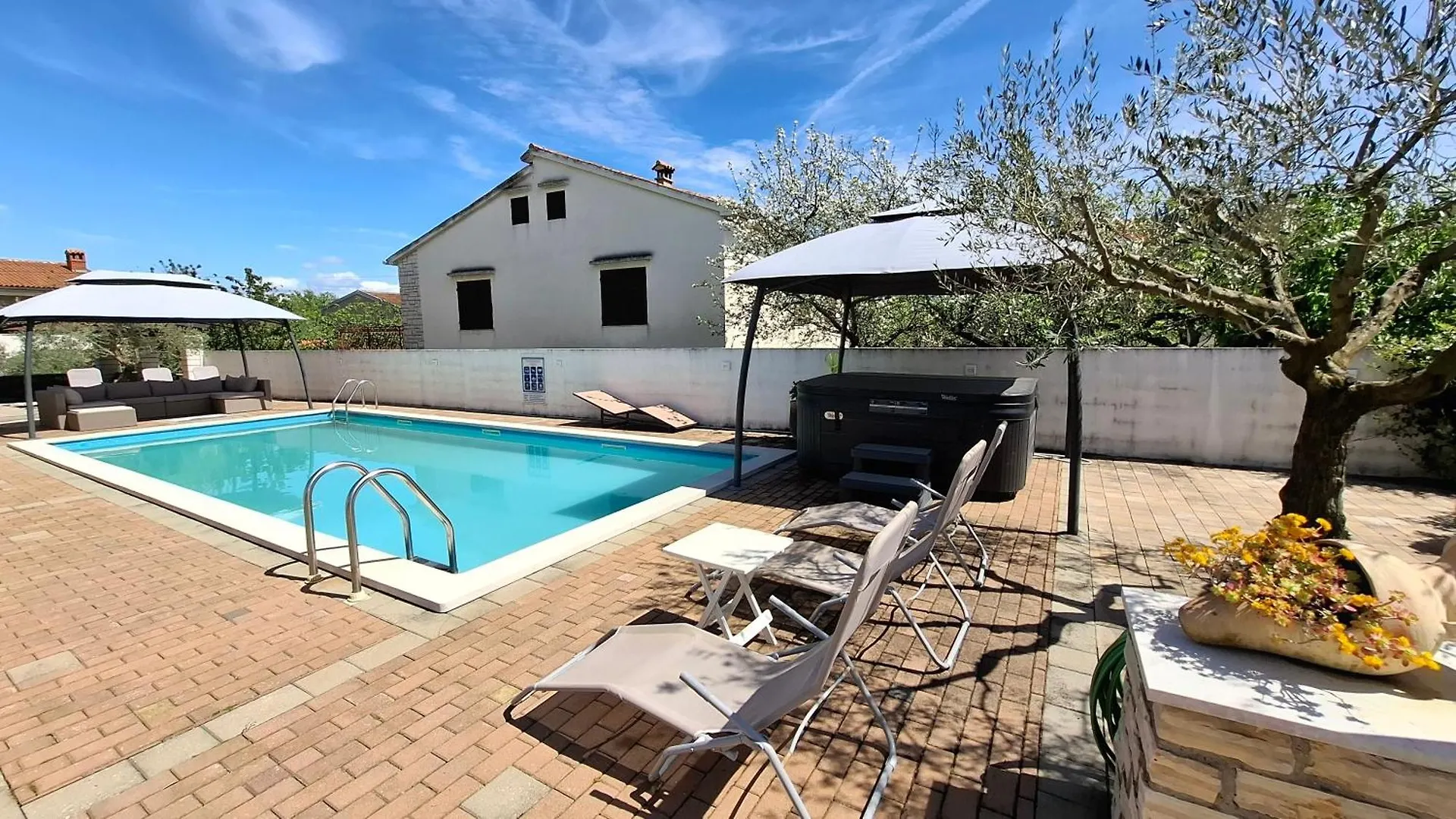 Apartments Kimm'S Hideaway Пореч