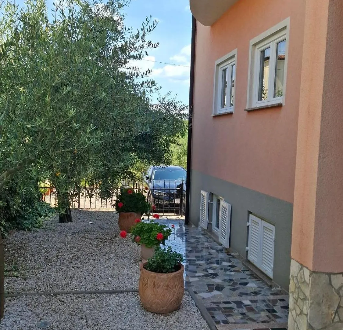 Apartments Kimm'S Hideaway Пореч